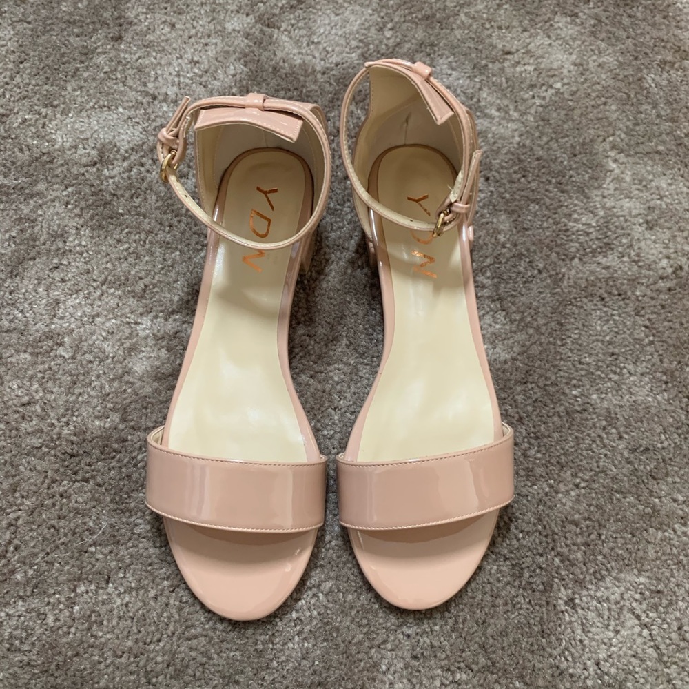 Size 13 Women’s Chic Block Low Heel Sandals